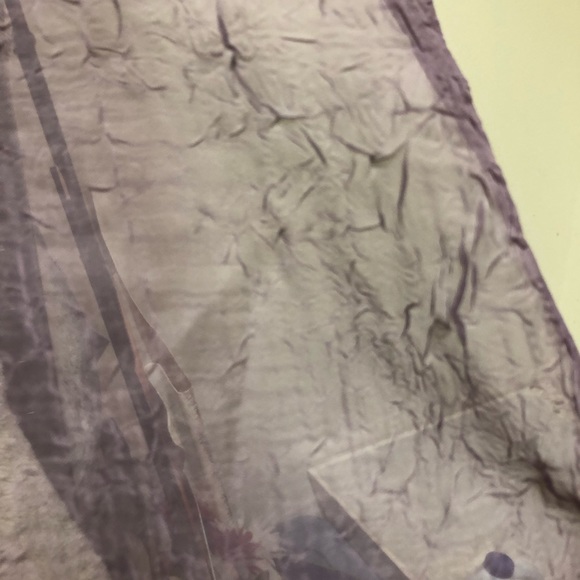 2 sets of sheer purple curtains - Picture 2 of 3